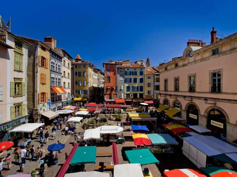 Gite La Decouverte Petit Dejeuner Offert Le Puy-en-Velay Bagian luar foto